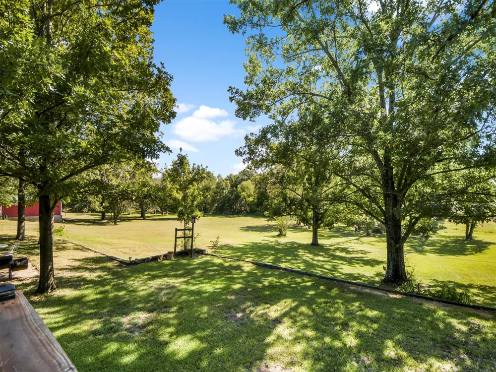 32 Rock House Road Bennington, OK 74723