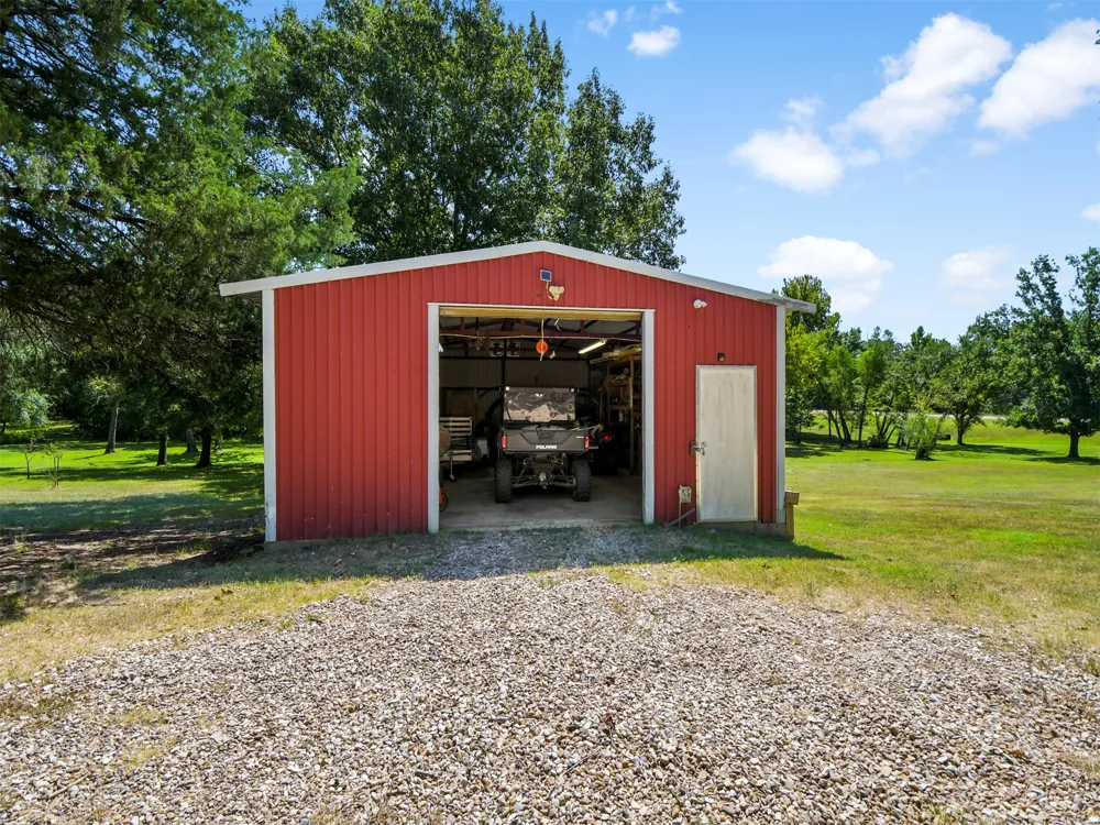 32 Rock House Road Bennington, OK 74723