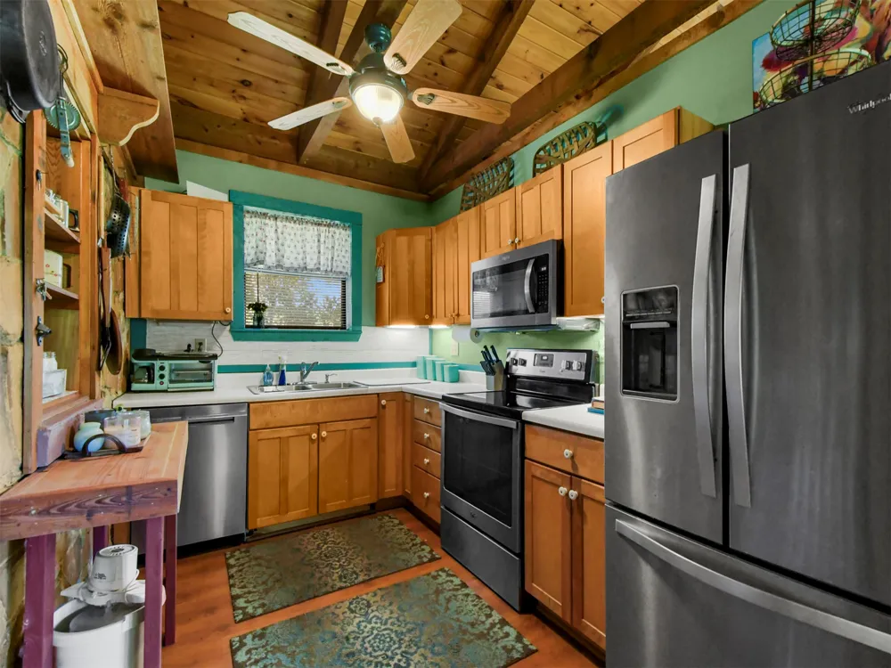 32 Rock House Road Bennington, OK 74723