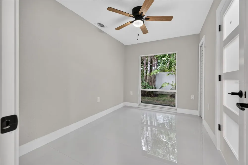 219 MIRAMAR BOULEVARD NE St Petersburg, FL 33704
