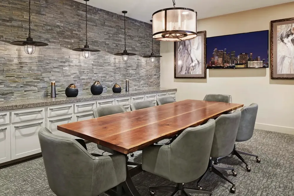 2727 Travis Street #512 Houston, TX 77006