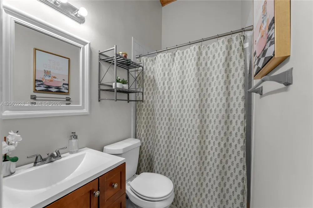 11209 SW 114th Lane Circle Miami, FL 33176