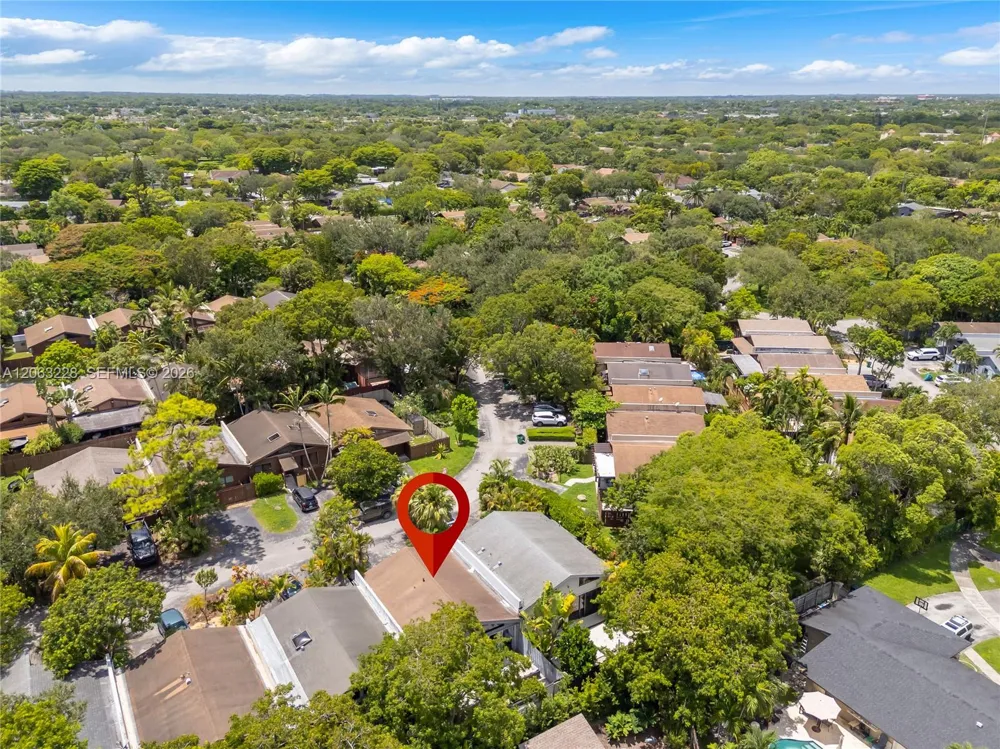 11209 SW 114th Lane Circle Miami, FL 33176