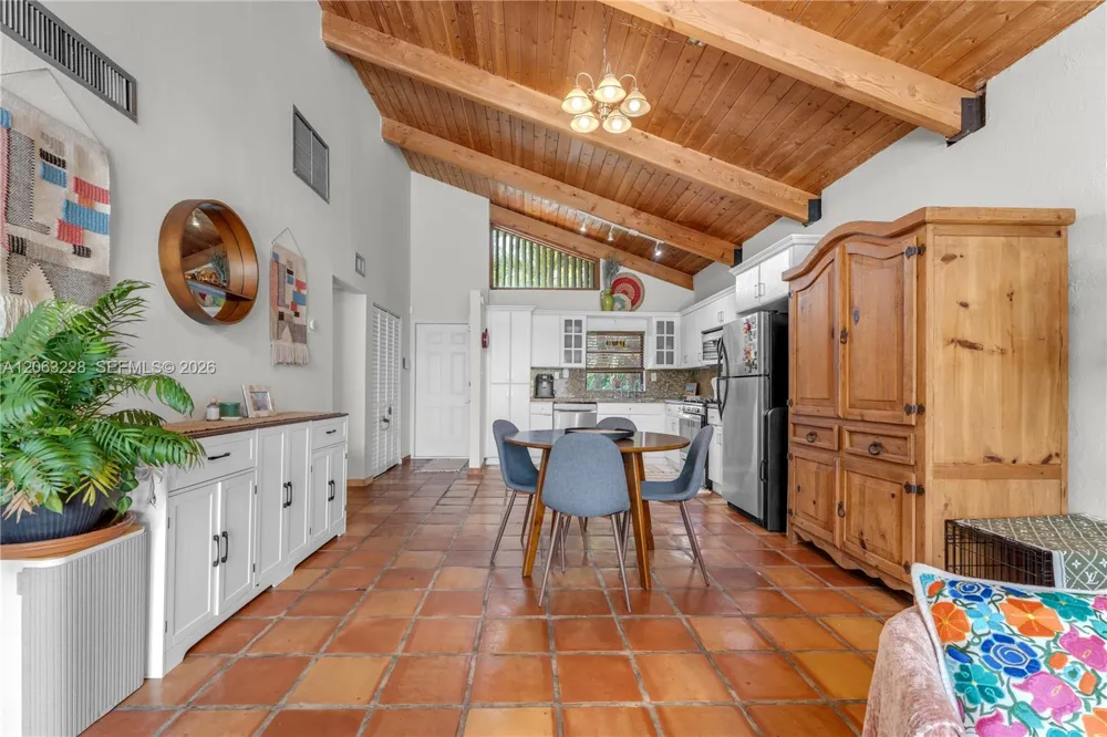 11209 SW 114th Lane Circle Miami, FL 33176