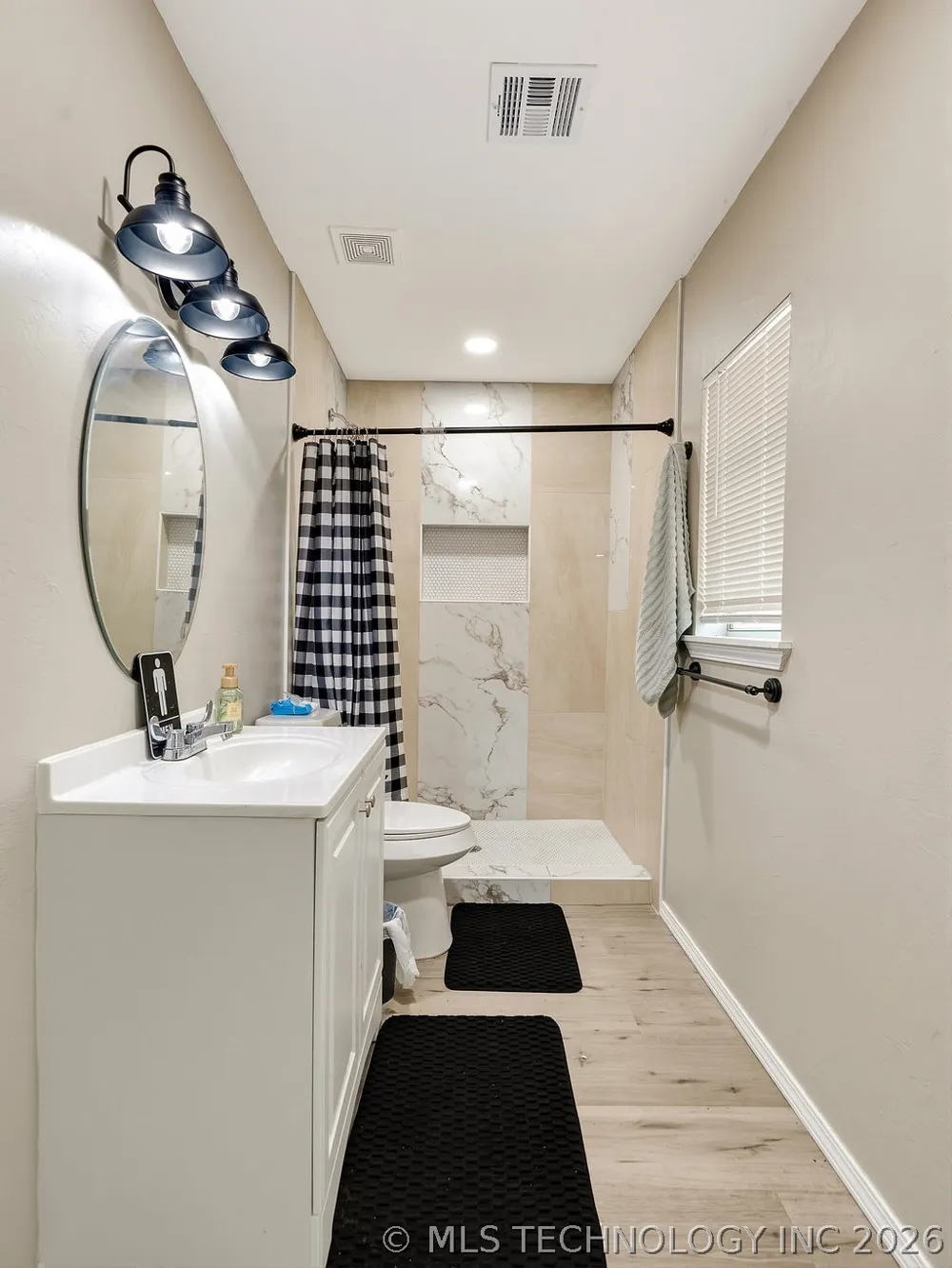 810 W 2nd Ada, OK 74820