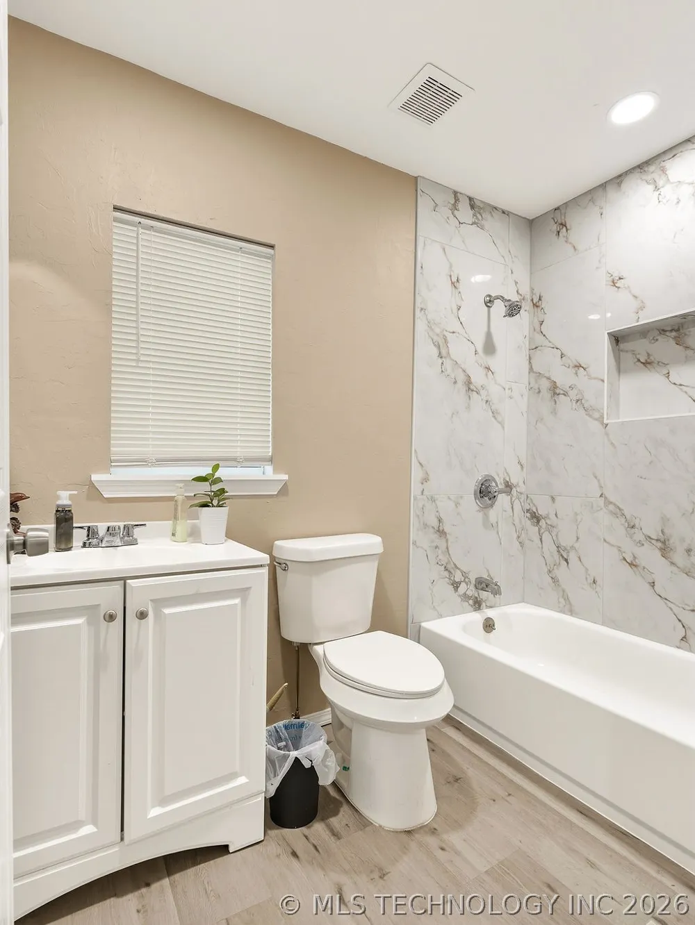 810 W 2nd Ada, OK 74820