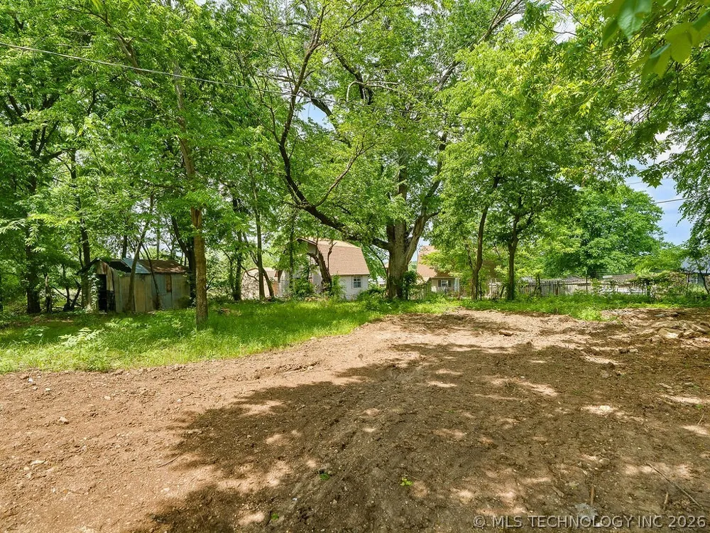 810 W 2nd Ada, OK 74820