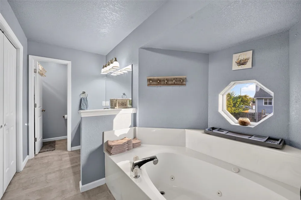 7906 131st East Avenue Owasso, OK 74055