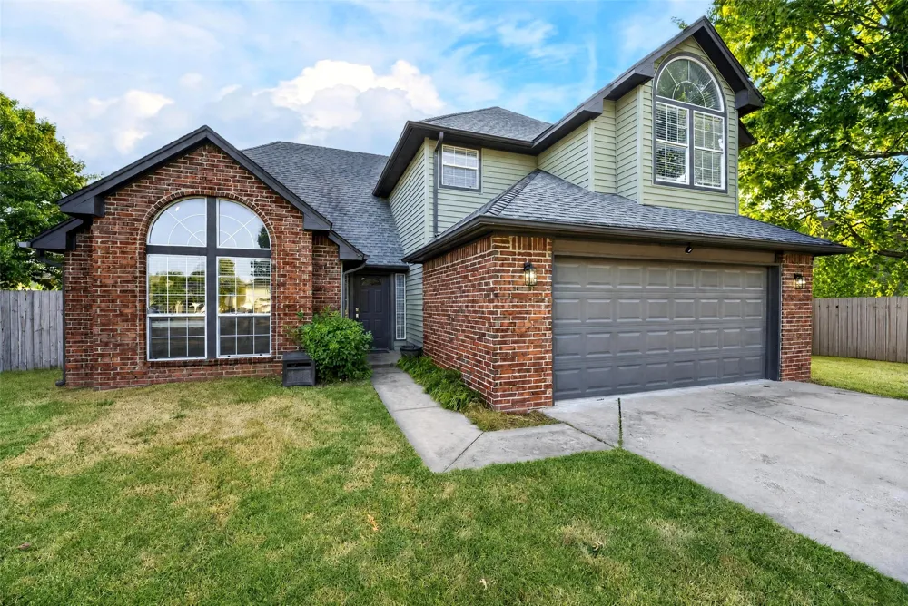 7906 131st East Avenue Owasso, OK 74055