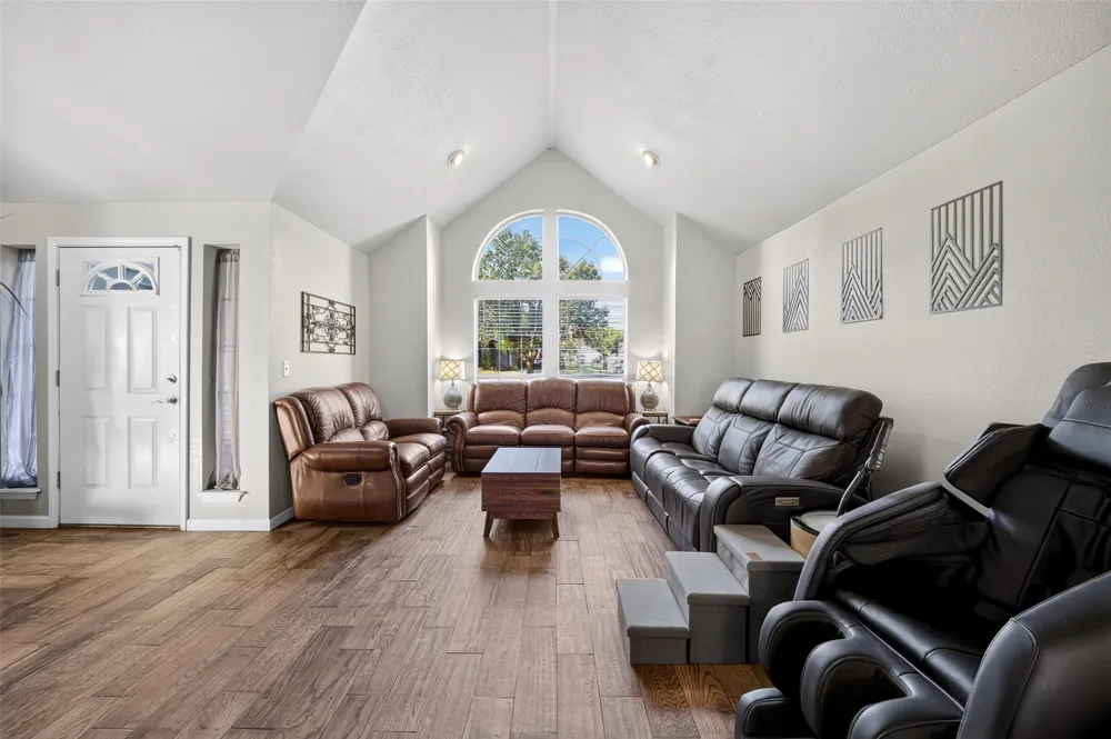 7906 131st East Avenue Owasso, OK 74055