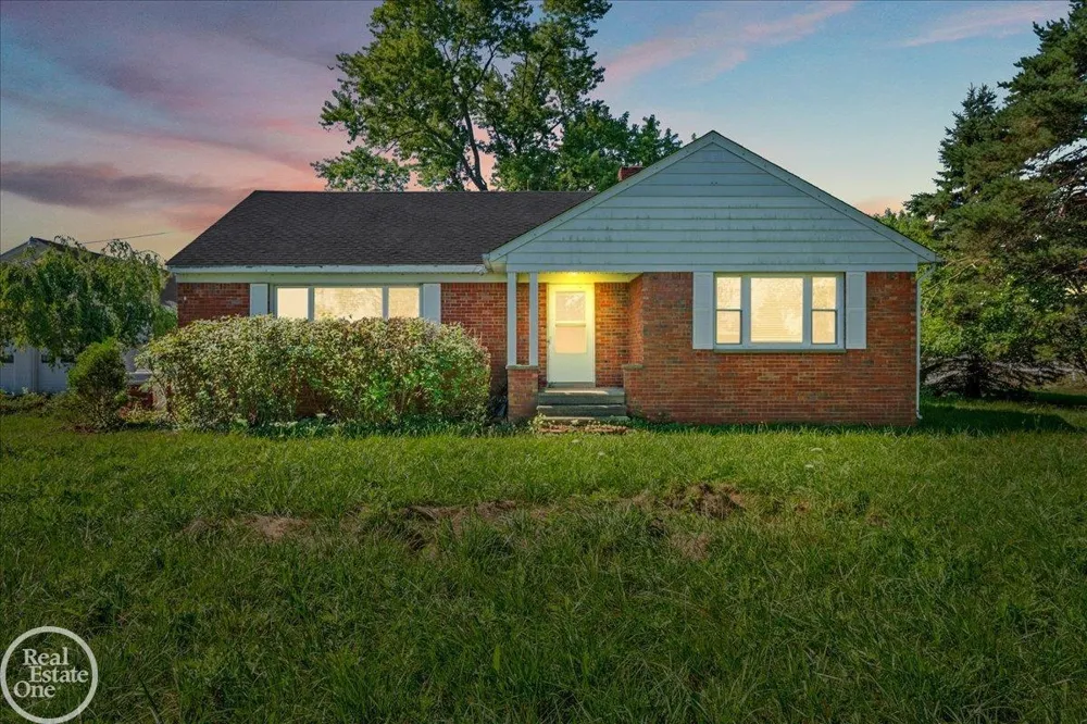 6277 Fred W Moore Highway China Township, MI 48054