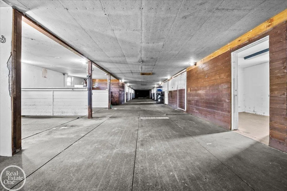 6277 Fred W Moore Highway China Township, MI 48054