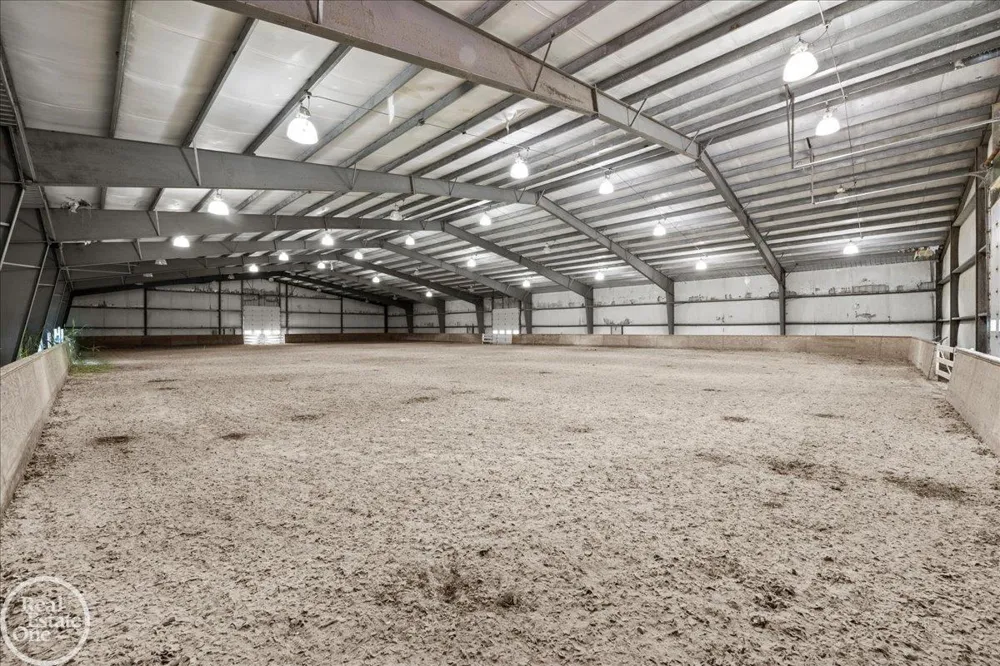 6277 Fred W Moore Highway China Township, MI 48054