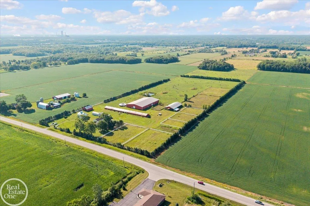 6277 Fred W Moore Highway China Township, MI 48054