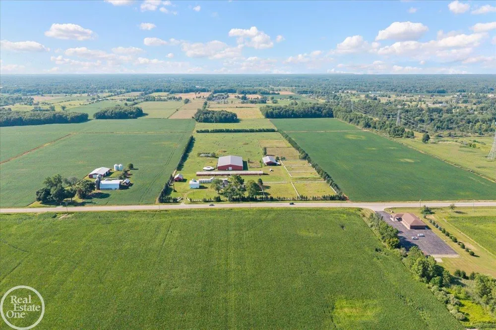 6277 Fred W Moore Highway China Township, MI 48054
