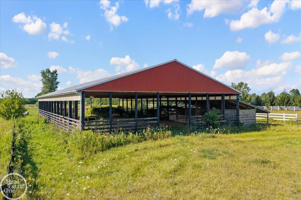 6277 Fred W Moore Highway China Township, MI 48054