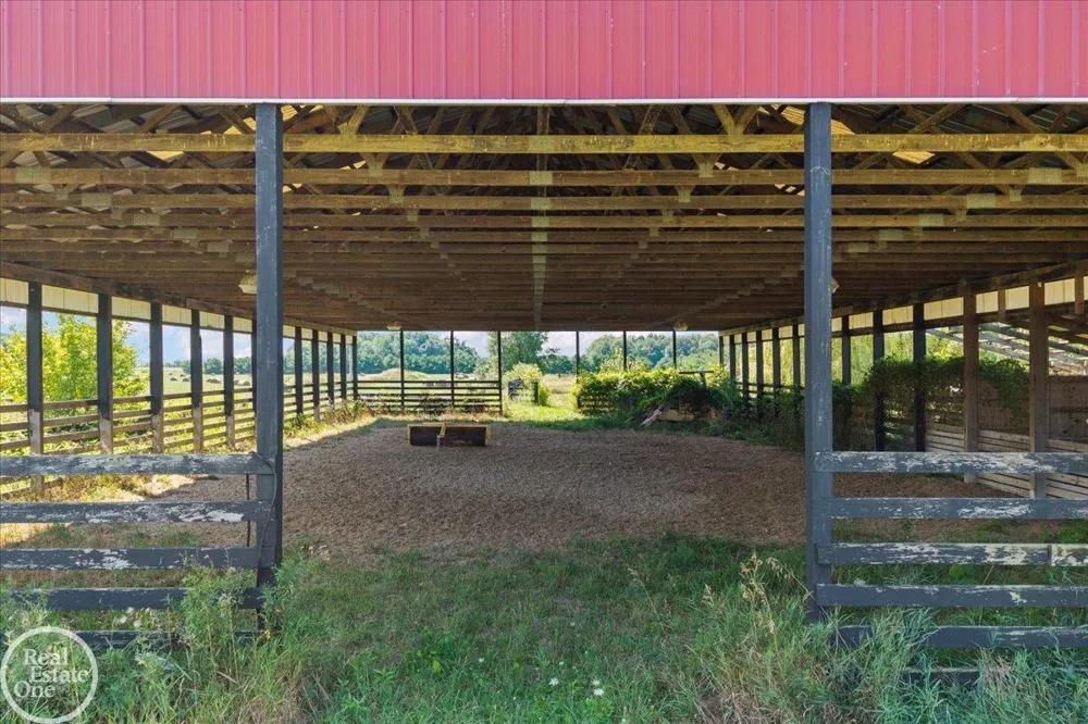 6277 Fred W Moore Highway China Township, MI 48054