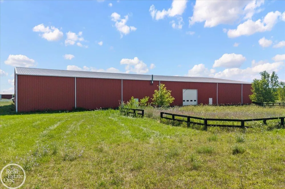 6277 Fred W Moore Highway China Township, MI 48054