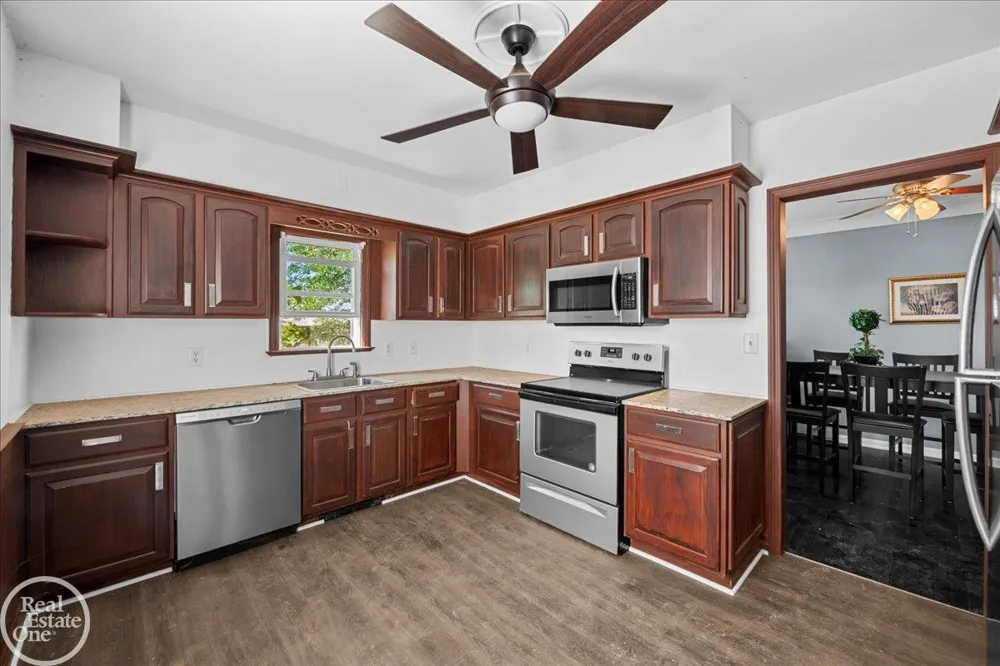6277 Fred W Moore Highway China Township, MI 48054