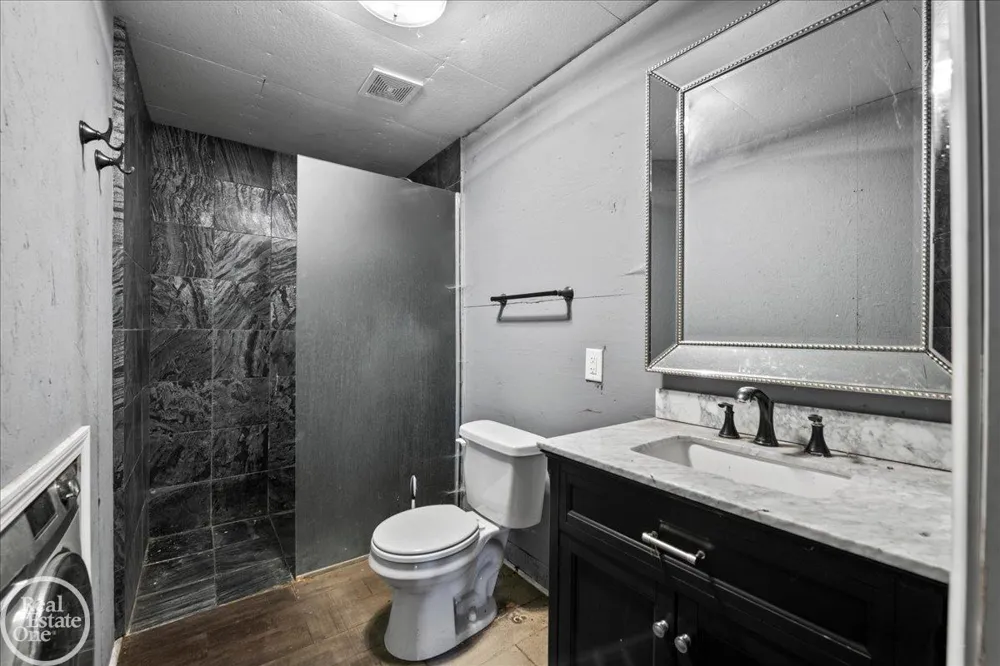6277 Fred W Moore Highway China Township, MI 48054