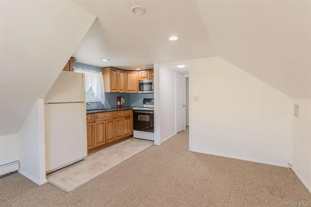 306 5th Avenue East Northport, NY 11731