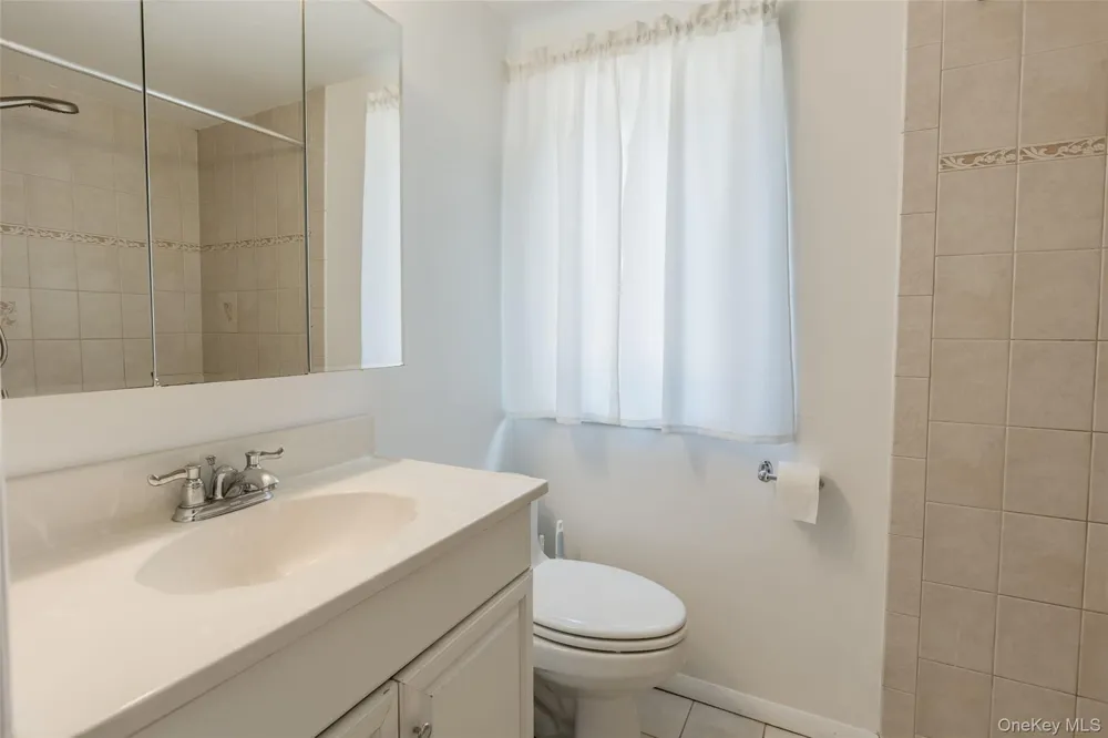 306 5th Avenue East Northport, NY 11731