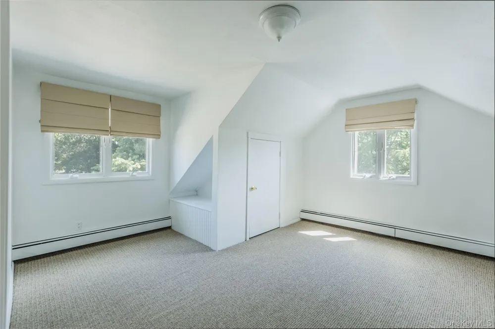 306 5th Avenue East Northport, NY 11731