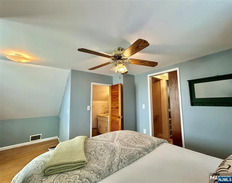729 7th Street Carlstadt, NJ 07072