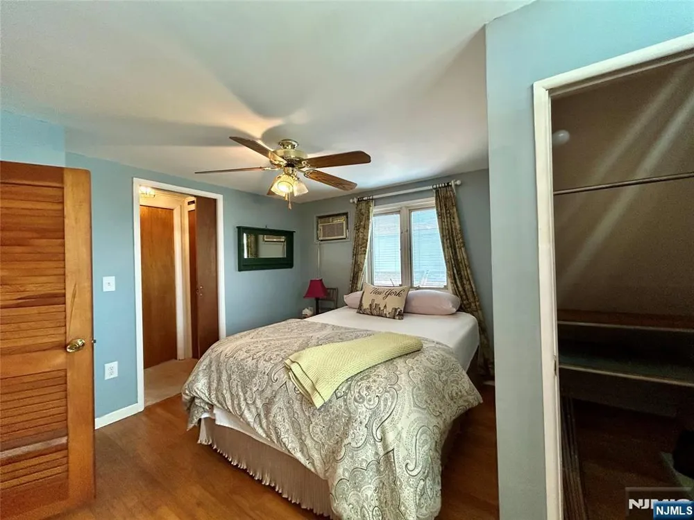 729 7th Street Carlstadt, NJ 07072