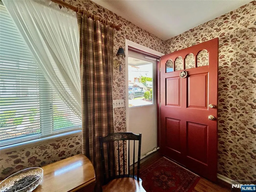 729 7th Street Carlstadt, NJ 07072