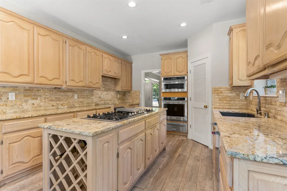 28310 E 6th Place Catoosa, OK 74015