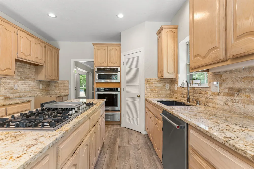 28310 E 6th Place Catoosa, OK 74015