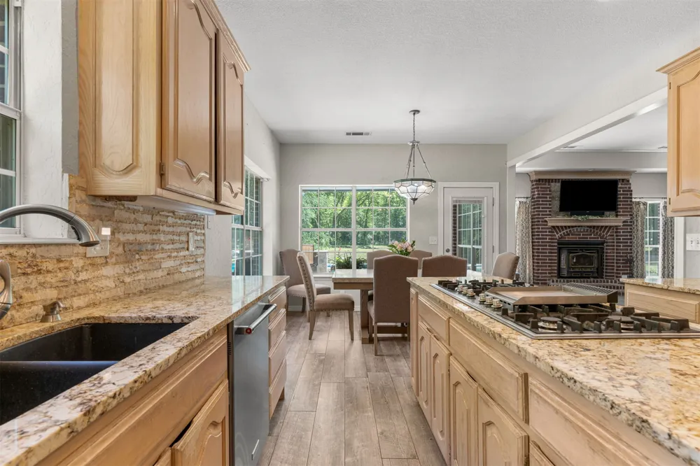 28310 E 6th Place Catoosa, OK 74015