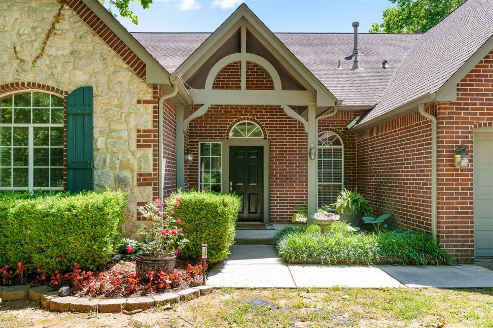 28310 E 6th Place Catoosa, OK 74015