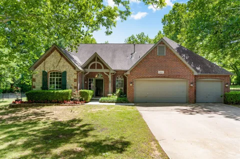 28310 E 6th Place