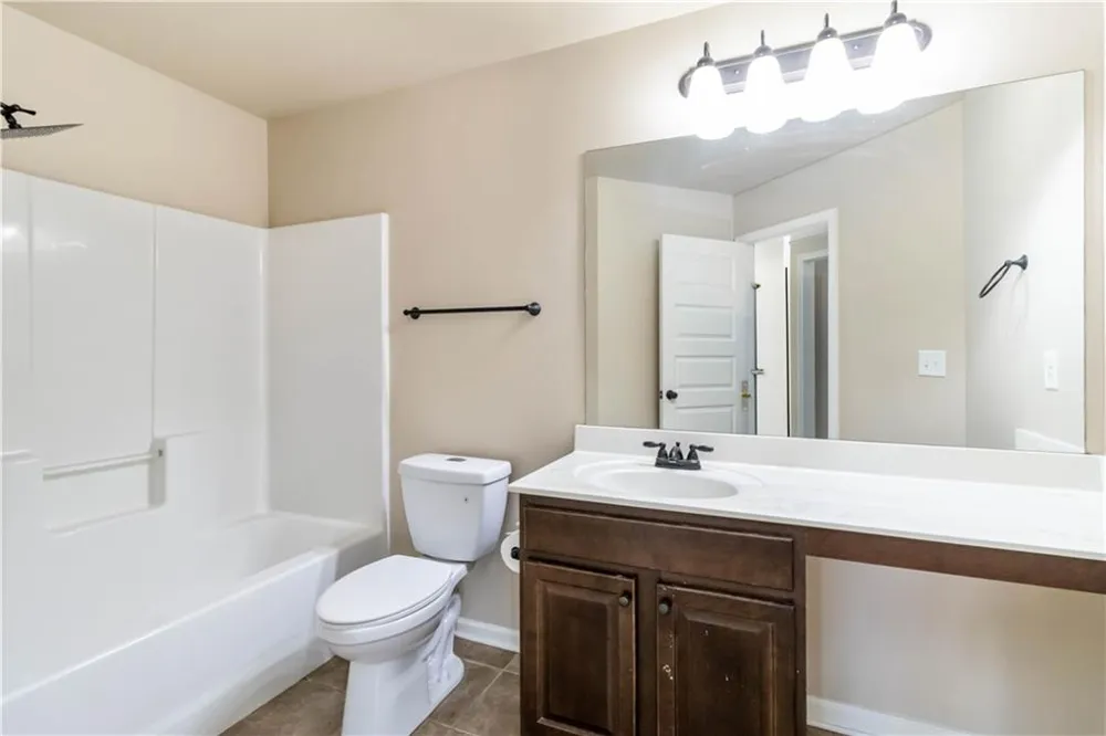 175 Annelle Park Drive Fayetteville, GA 30215