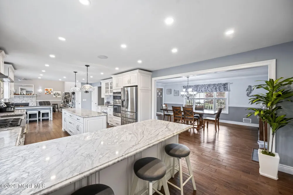 30 Kentucky Drive Hazlet, NJ 07730