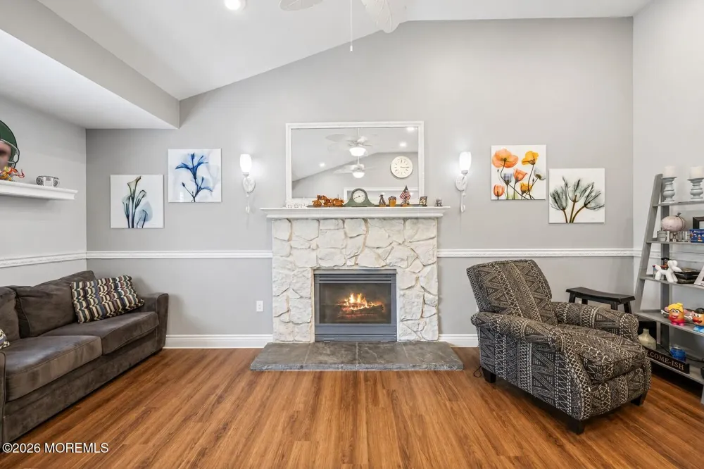 30 Kentucky Drive Hazlet, NJ 07730