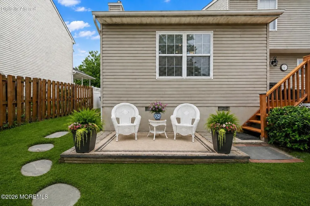 30 Kentucky Drive Hazlet, NJ 07730