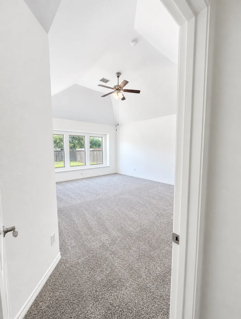 2776 Park Place Grand Prairie, TX 75052