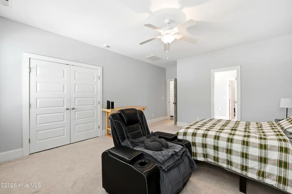 100 Hickory Circle Hampstead, NC 28443