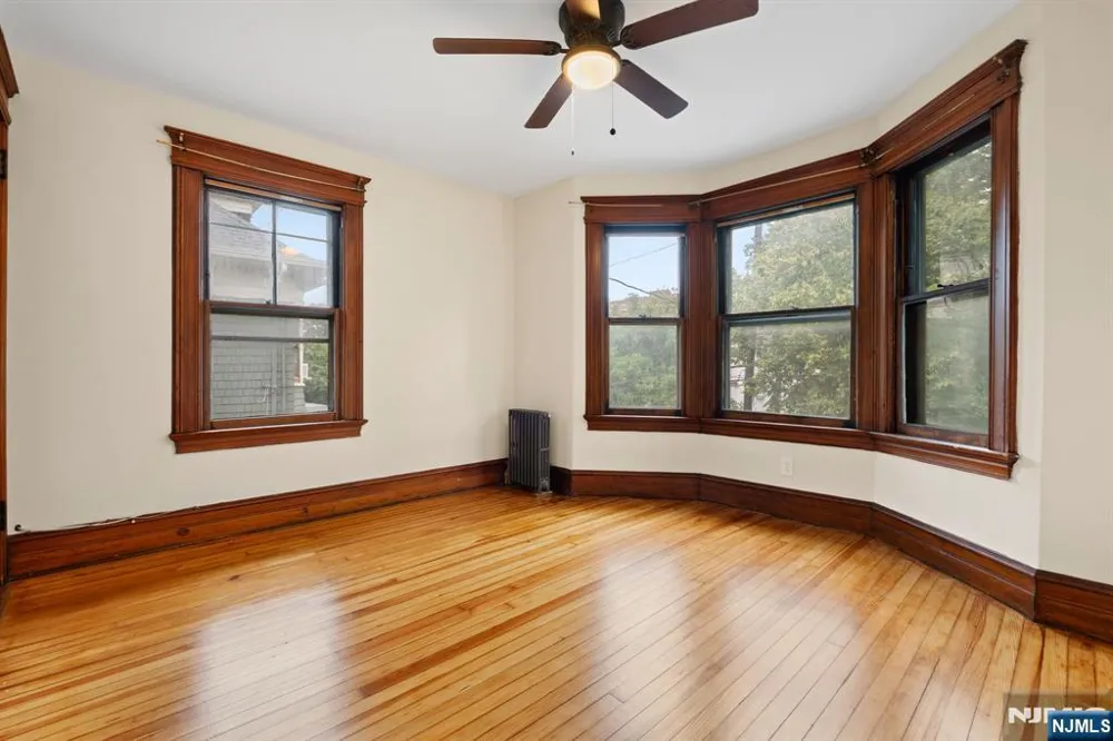 616-618 Clifton Avenue Newark, NJ 07104