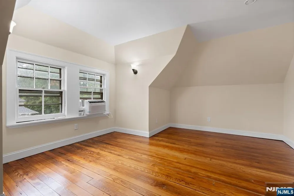 616-618 Clifton Avenue Newark, NJ 07104