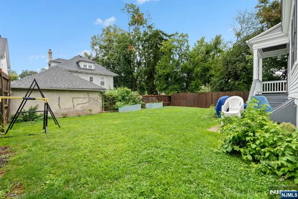 616-618 Clifton Avenue Newark, NJ 07104