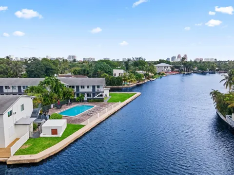 1818 E OAKLAND PARK BOULEVARD #83
