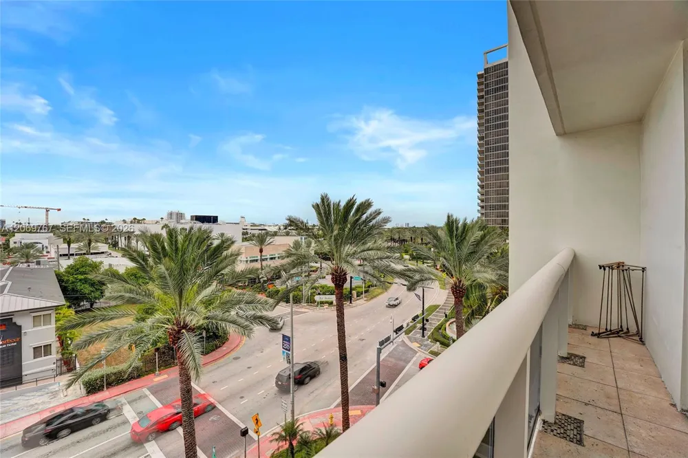 9595 Collins Ave. #5NG Surfside, FL 33154