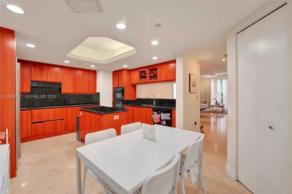 9595 Collins Ave. #5NG Surfside, FL 33154