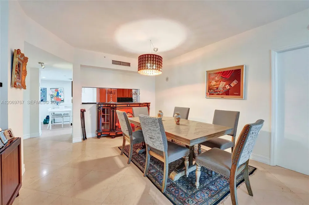9595 Collins Ave. #5NG Surfside, FL 33154