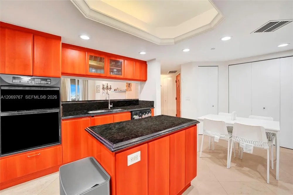 9595 Collins Ave. #5NG Surfside, FL 33154