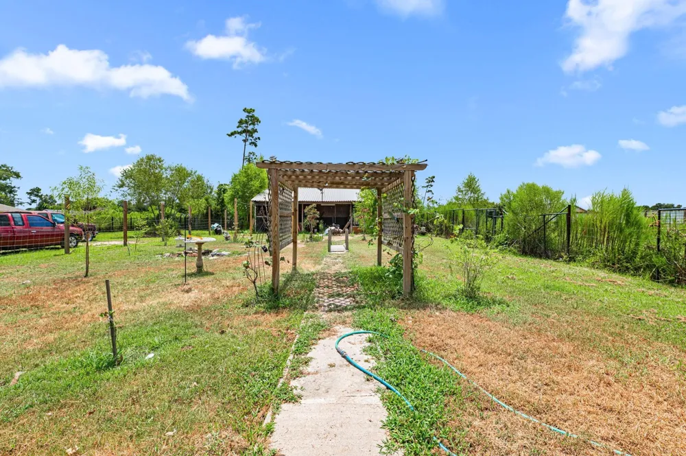 169 Road 5217 Cleveland, TX 77327